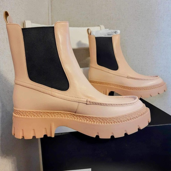 Coach Joey Leather Booty Size 10 - Picture 2 of 3